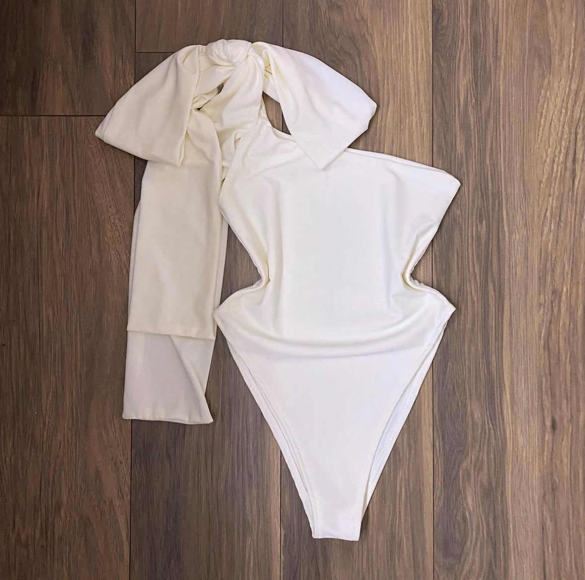 (Premade) White Oversized One Shoulder Tie Body - Size 8